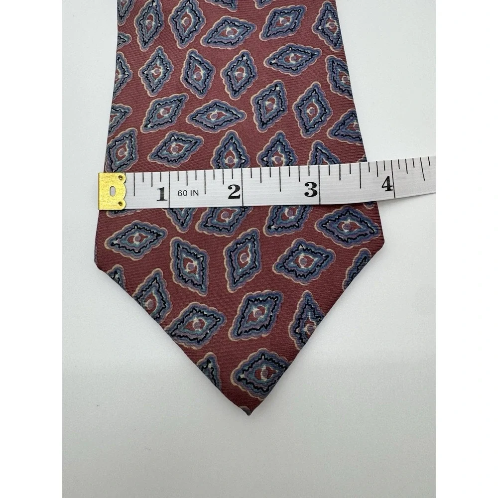 Geoffrey Beene 100% Silk Tie Red Blue Geometric Diamond Pattern Classic Necktie